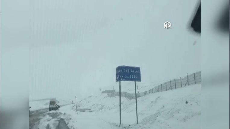 Ardahan-Posof yolunda ulaşıma kar engeli 10